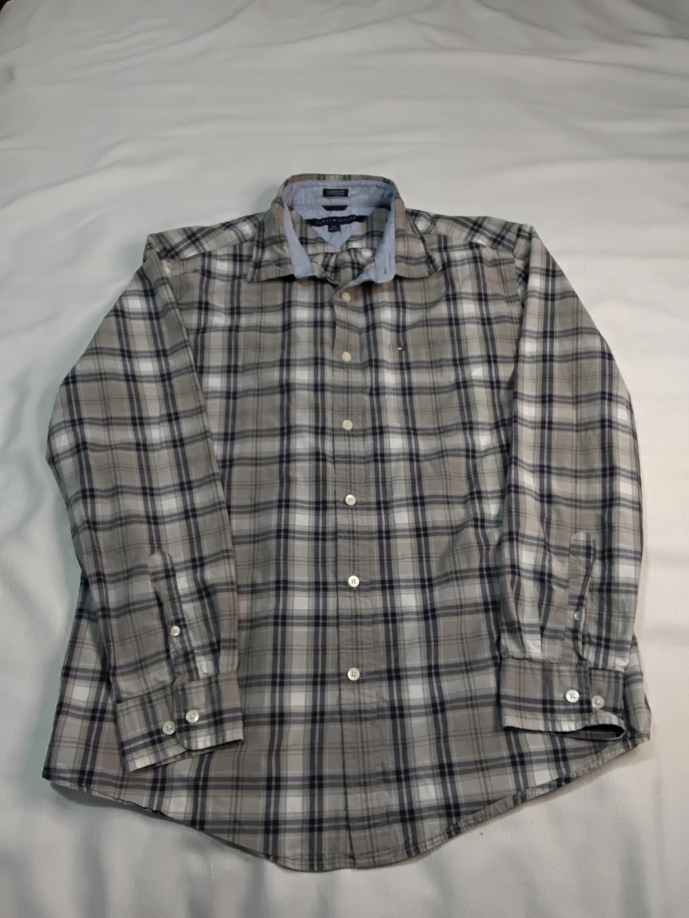 Tommy Hilfiger Classic Fit Plaid Button-Down Shirt in Beige and Navy Sz L
